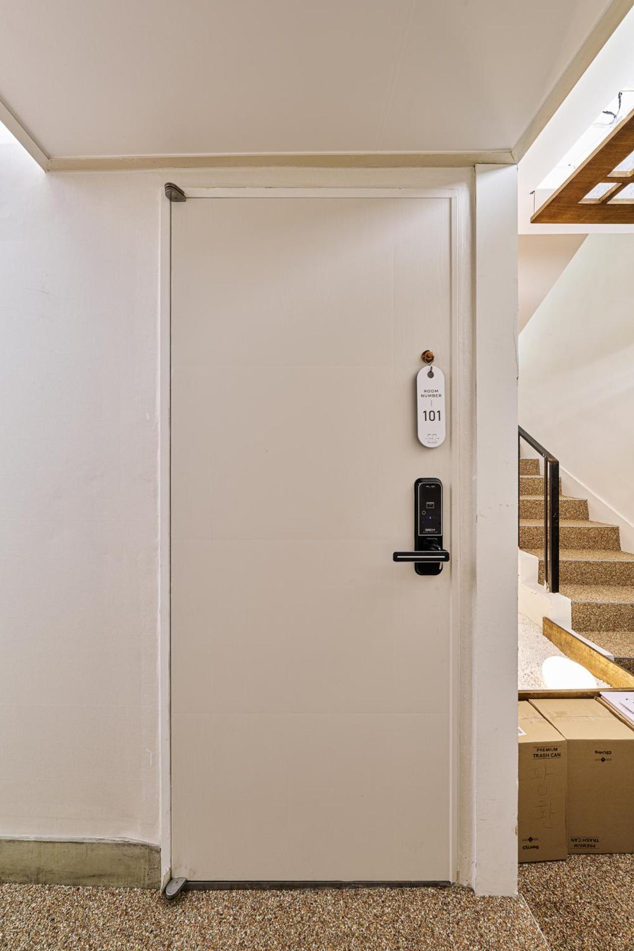 Life In Insa Hostel Seoul Ngoại thất bức ảnh